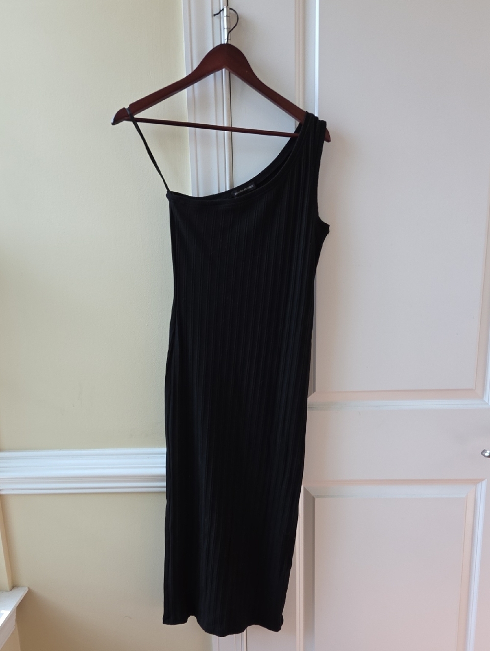 Banana Republic NWOT bodycon one shoulder dress size S (tall) in black